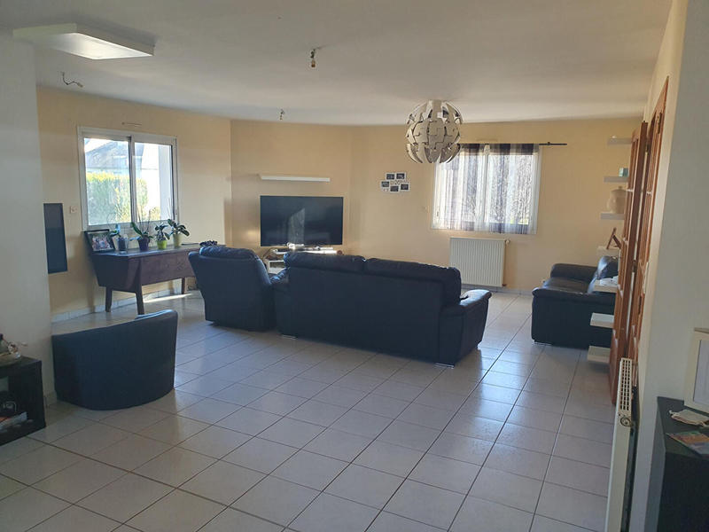 Local commercial - 331 m² - 6 pièces