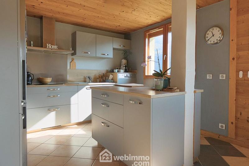 Appartement - 92 m² - 4 pièces