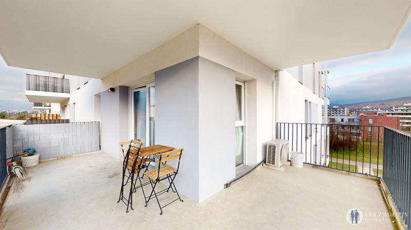 Appartement - 60 m² - 3 pièces