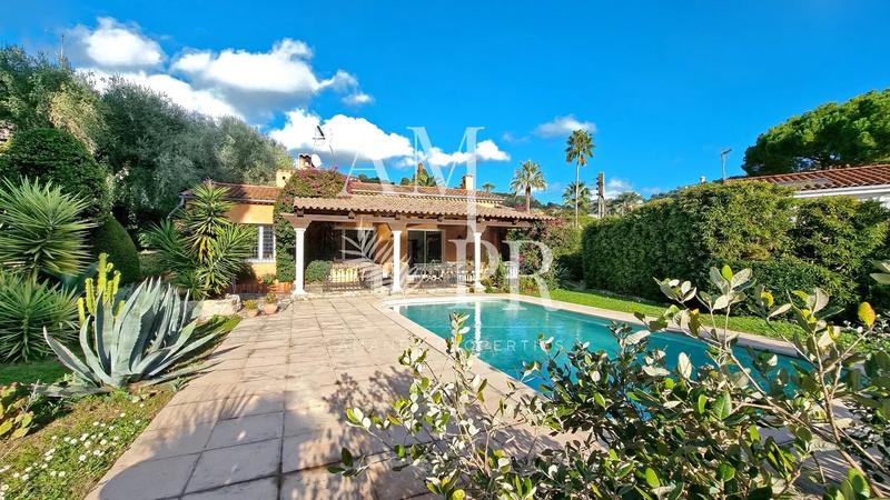 Villa - 140 m² - 4 pièces