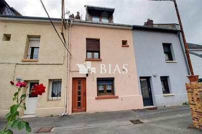 Maison - 80 m² - 4 pièces