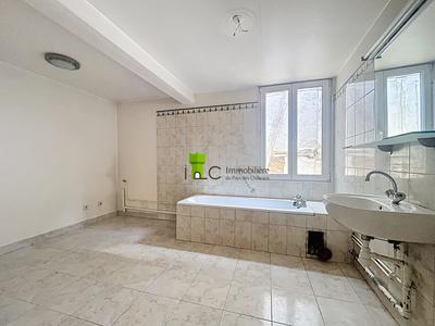 Appartement - 92 m² - 4 pièces