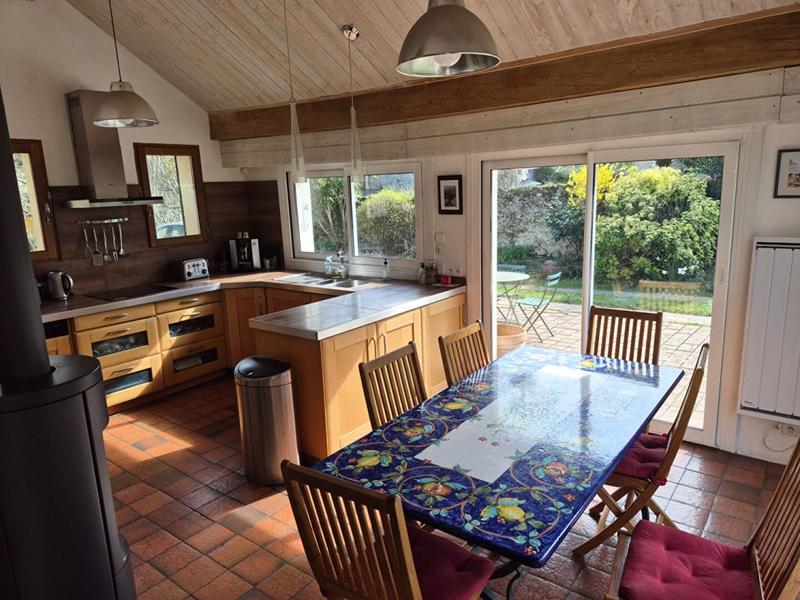 Maison - 210 m² - 8 pièces