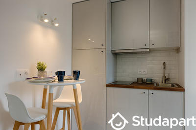 Chambre - 14 m² - 1 pièce