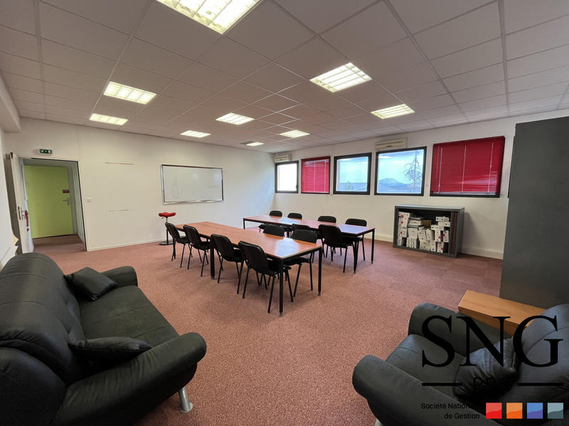 Bureau - 233 m² - 5 pièces