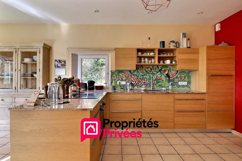 Villa - 288 m² - 6 pièces