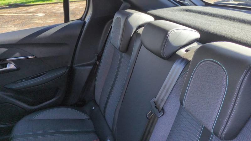 Peugeot 208 II 1.2 PureTech 100 Eat8 Allure Pack - Automatique Entretien constructeur