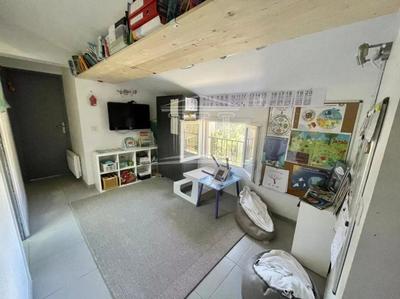 Maison - 92 m² - 5 pièces