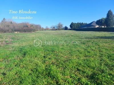 Terrain constructible - 2 189 m²