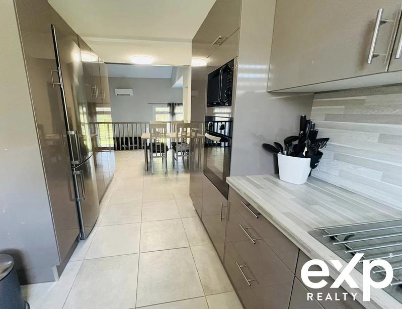 Maison - 107 m² - 5 pièces