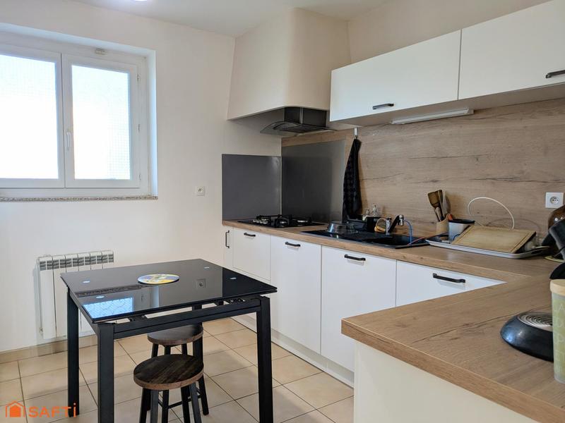 Maison - 95 m² - 5 pièces