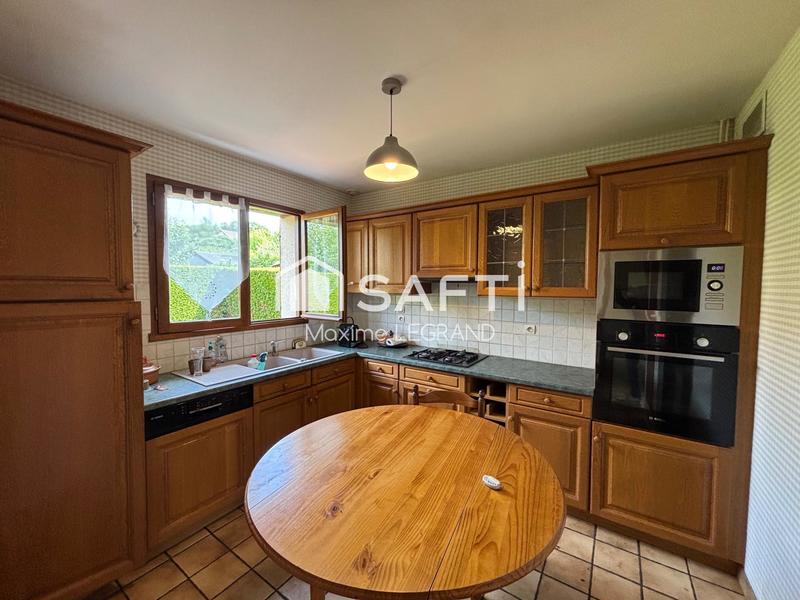 Maison - 93 m² - 6 pièces