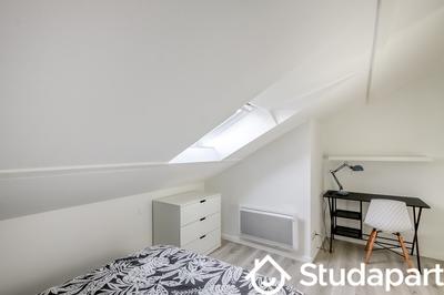 Chambre - 13 m² - 1 pièce