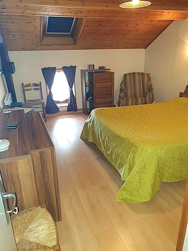 Maison en pierre - 181 m² - 7 pièces