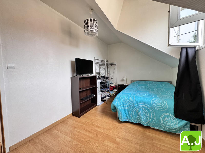 Maison ancienne - 210 m² - 7 pièces