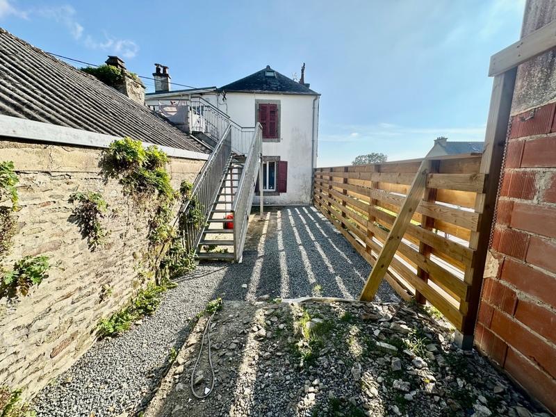 Immeuble - 141 m² - 7 pièces