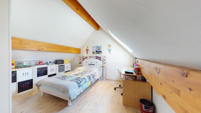 Maison - 165 m² - 8 pièces