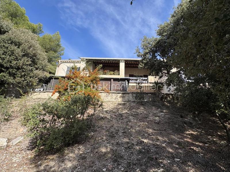 Maison traditionnelle - 170 m² - 5 pièces