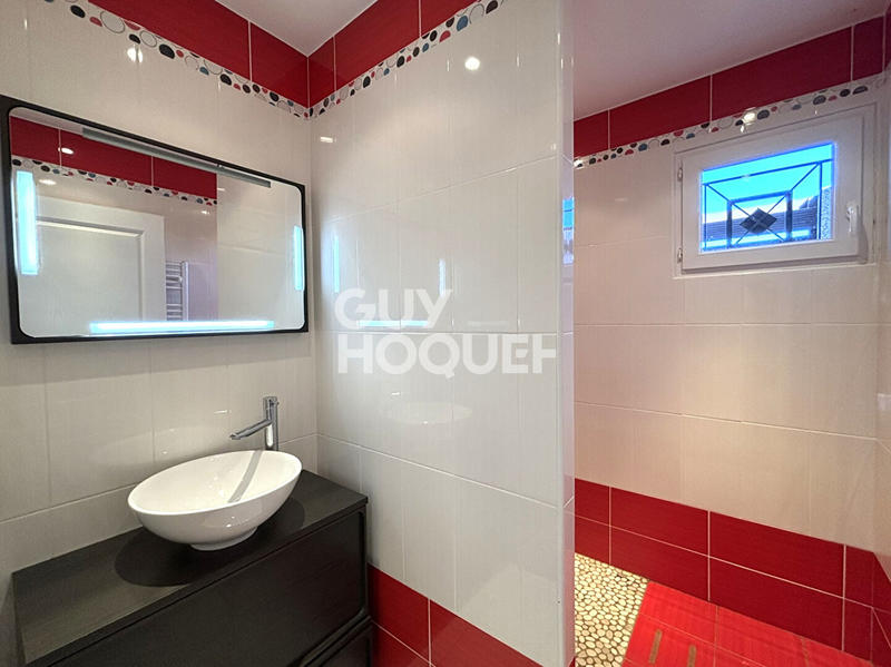 Maison - 192 m² - 7 pièces