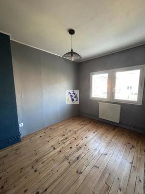 Maison - 86 m² - 5 pièces