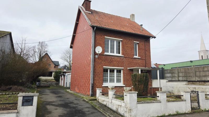 Maison - 90 m² - 4 pièces