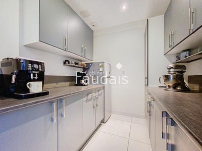 Maison - 224 m² - 8 pièces