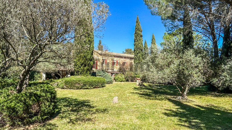 Mas - 214 m² - 7 pièces