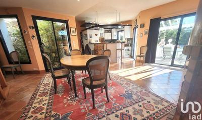 Maison - 180 m² - 5 pièces