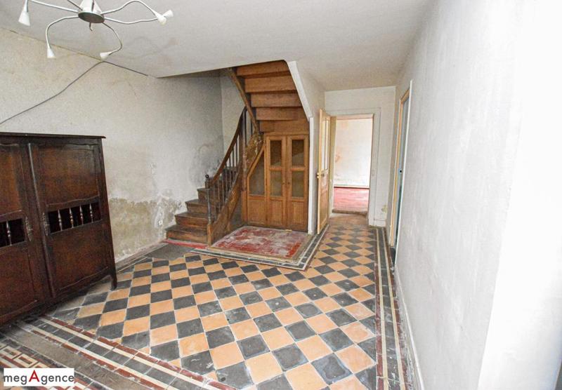 Maison - 277 m² - 12 pièces
