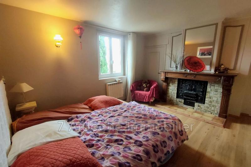 Maison - 398 m² - 13 pièces