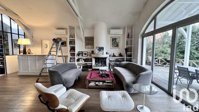 Loft - 243 m² - 8 pièces