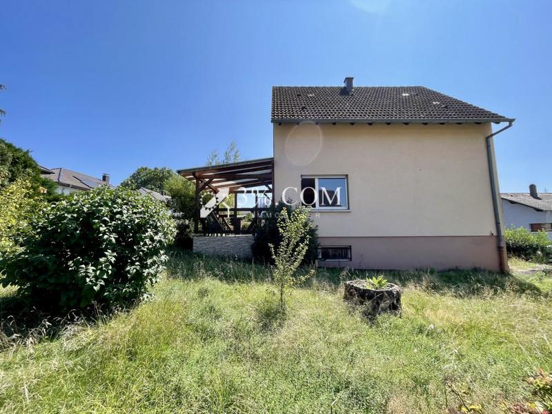 Maison - 92 m² - 5 pièces