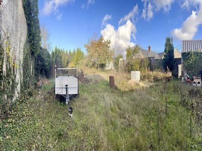 Terrain constructible - 745 m²
