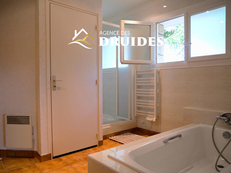 Maison - 121 m² - 6 pièces