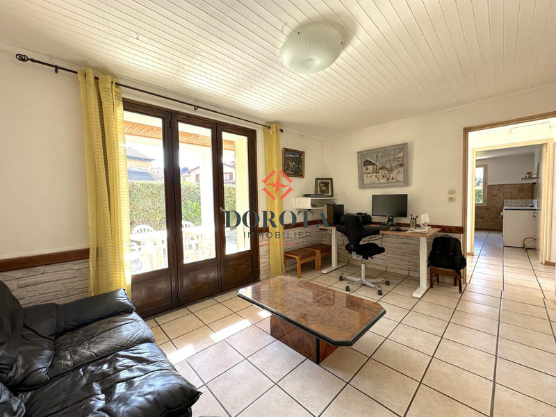 Maison - 263 m² - 15 pièces
