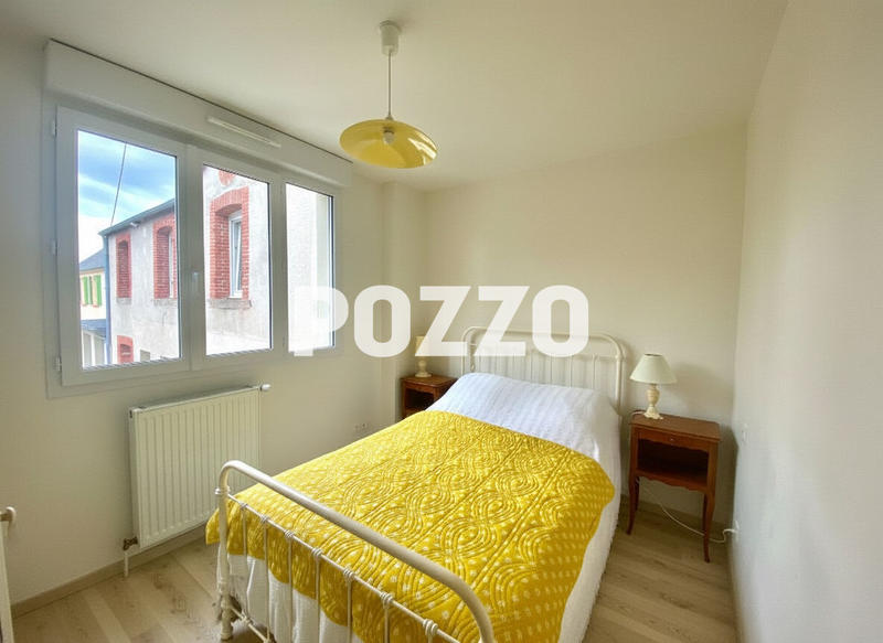 Immeuble - 215 m² - 14 pièces