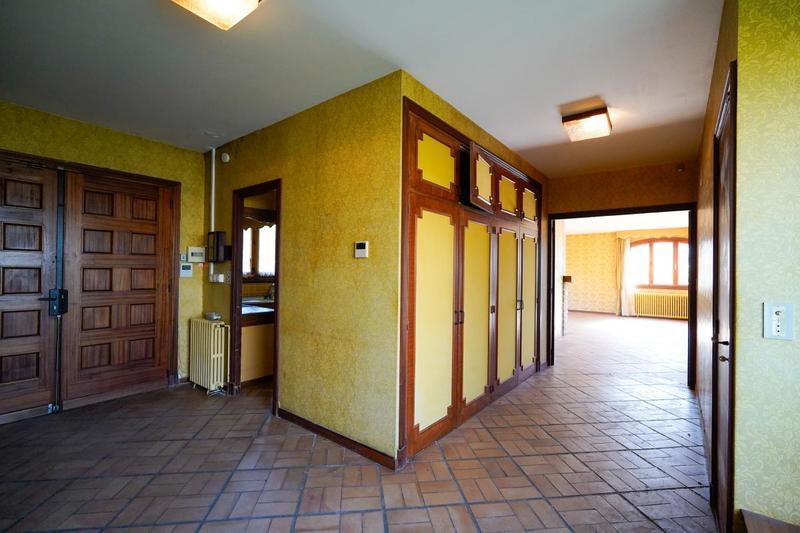 Maison - 208 m² - 6 pièces