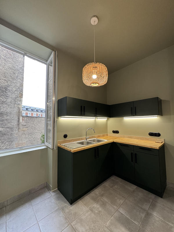 Appartement - 98 m² - 4 pièces