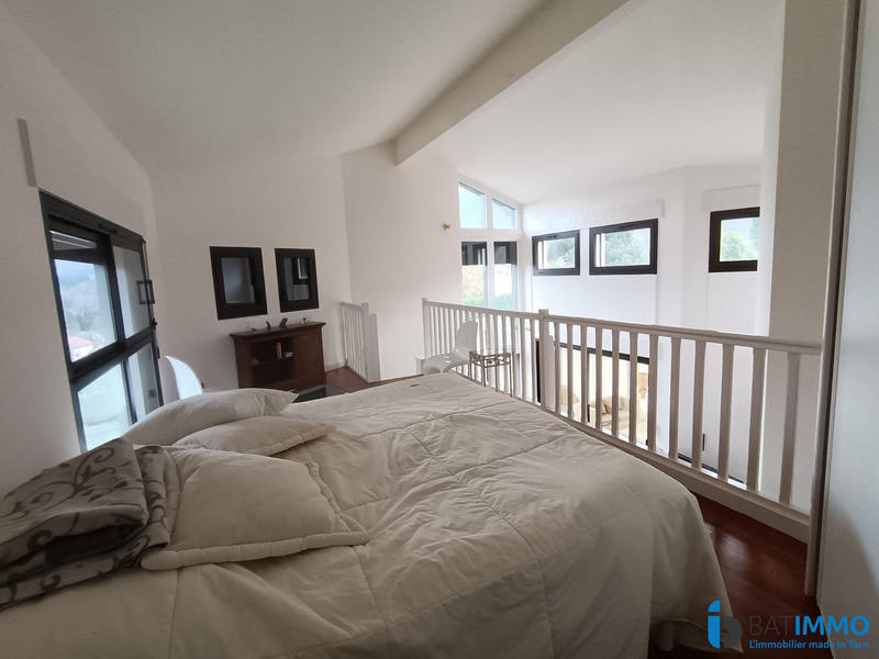 Villa - 180 m² - 6 pièces