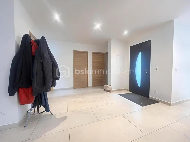 Maison - 140 m² - 6 pièces