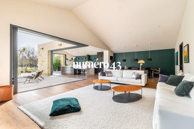 Villa - 199 m² - 7 pièces