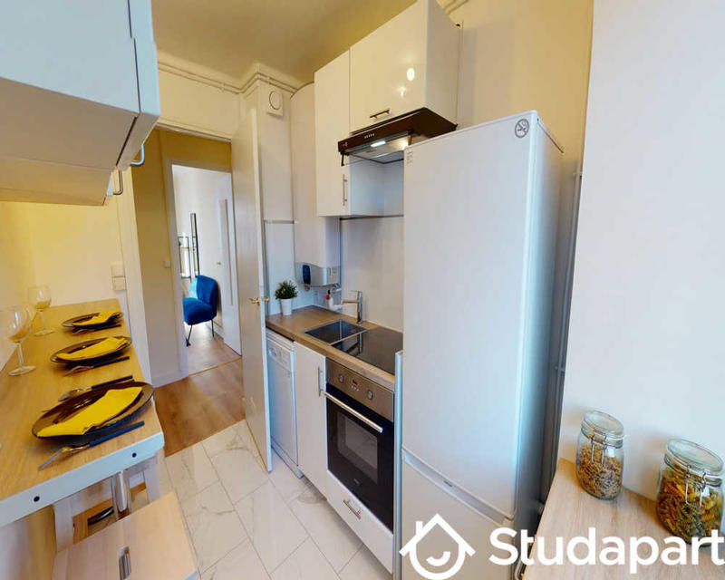 Chambre - 60 m² - 1 pièce