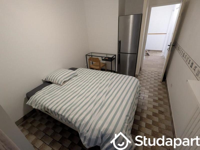 Chambre - 9 m² - 1 pièce