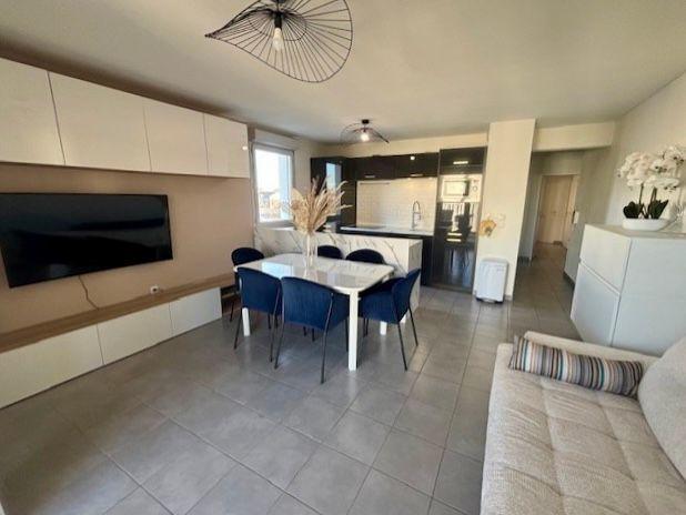 Appartement - 80 m² - 4 pièces