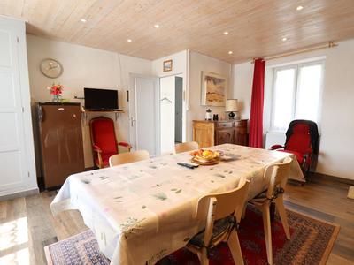 Maison de village - 110 m² - 6 pièces