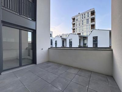 Appartement - 93 m² - 4 pièces