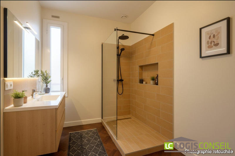 Appartement - 90 m² - 4 pièces