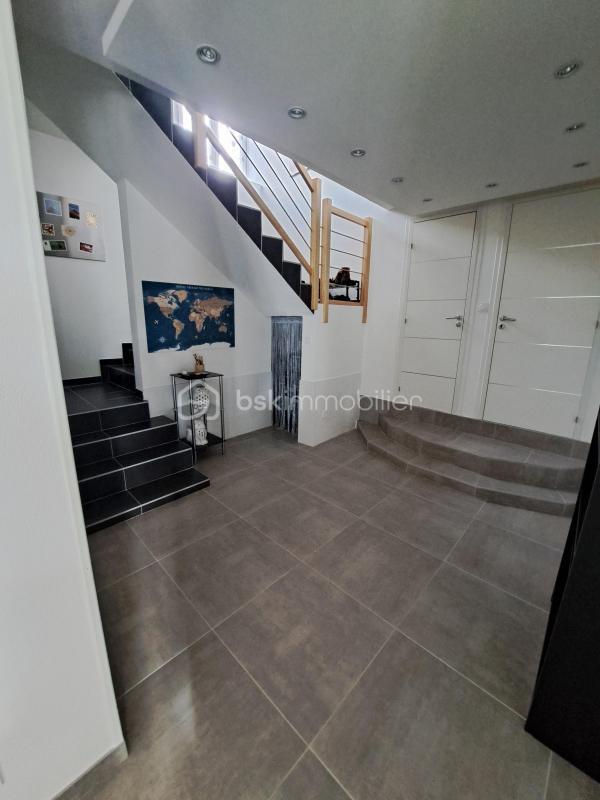 Loft - 109 m² - 5 pièces