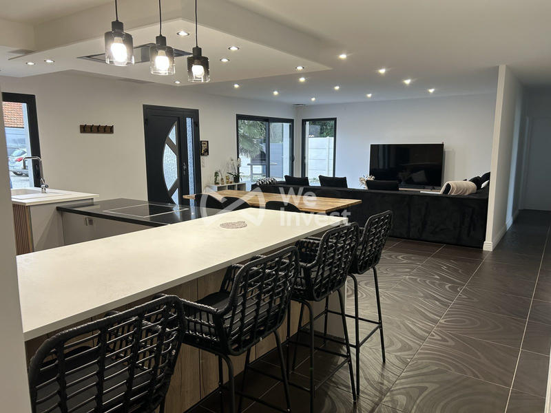 Maison - 144 m² - 6 pièces