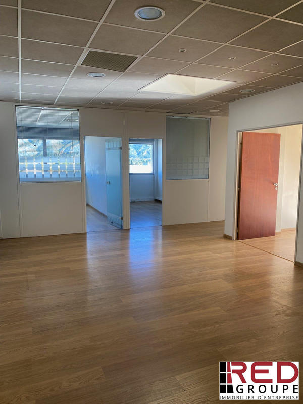 Bureau - 210 m²